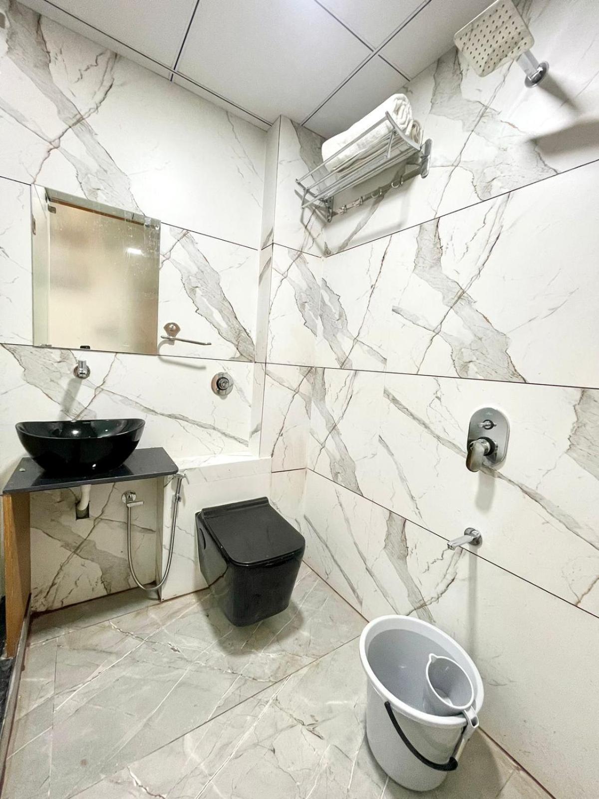 Hotel Royal Elite Radźkot Zewnętrze zdjęcie